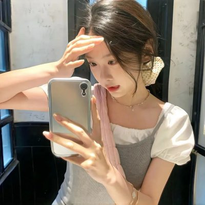 跟老板相亲后每天都在社死